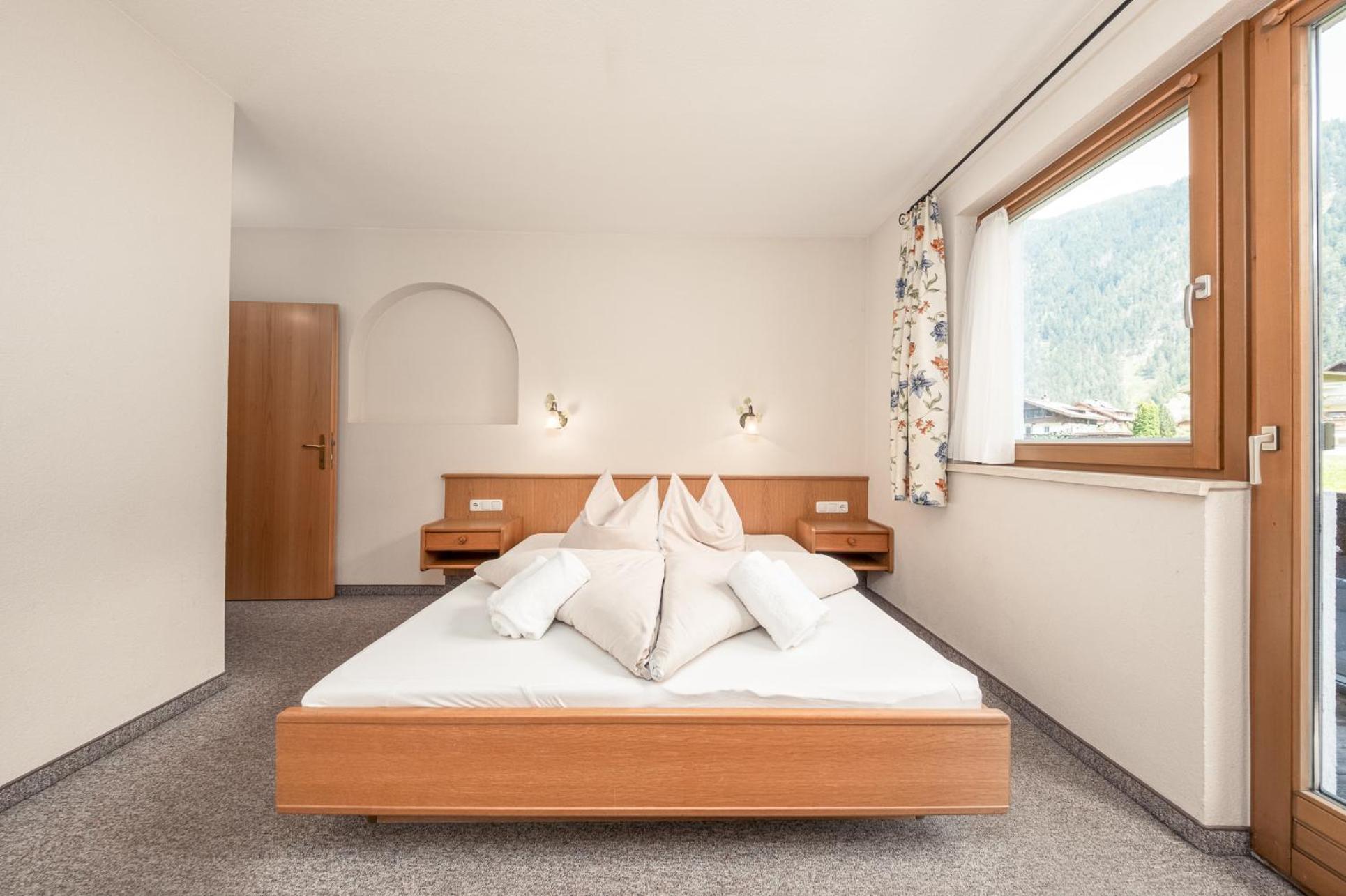 מאיירהופן Apartments Alpina מראה חיצוני תמונה